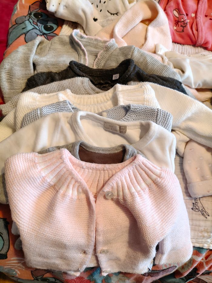 Lot vêtements bébé - photo numéro 2