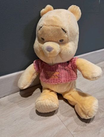 Peluche disney winnie l'ourson doudou