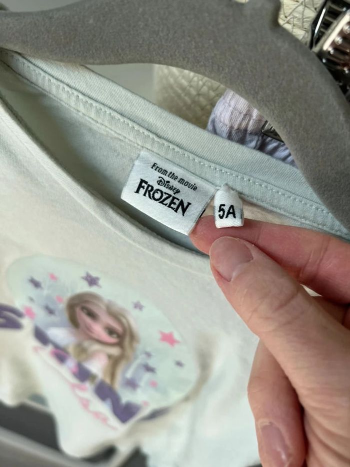 Pyjama Elsa - Disney - taille 5 ans - photo numéro 3