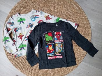 MARVEL Lot 2 hauts 6 ans