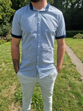 👔 Chemise homme Brice Easy Slim Stretch – Taille S 👔