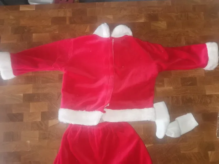 Tenu père Noël bébé. - photo numéro 4