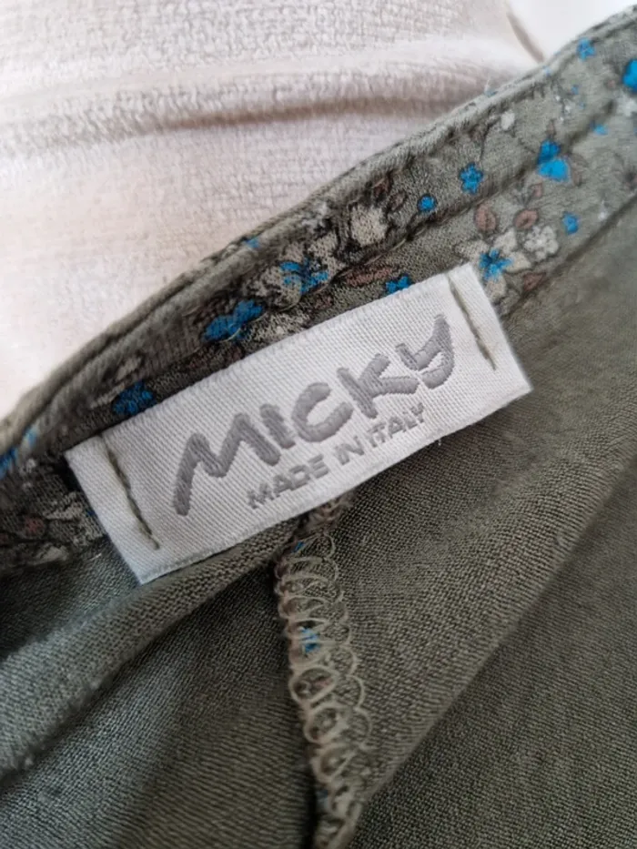 Tee-shirt top court fleurie micky taille s - photo numéro 5