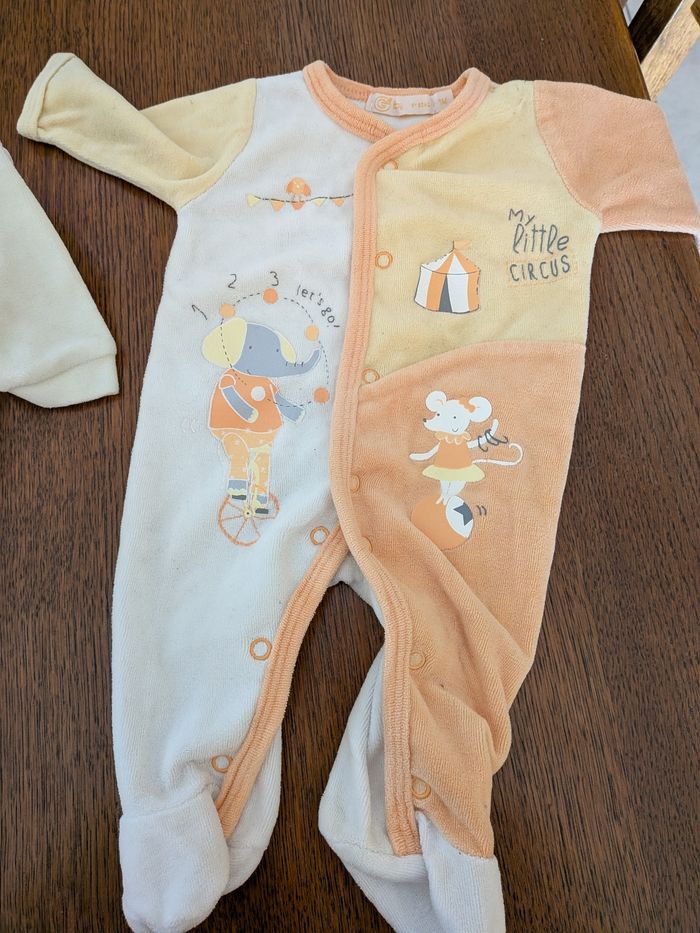Lot pyjamas 0-1mois - photo numéro 5