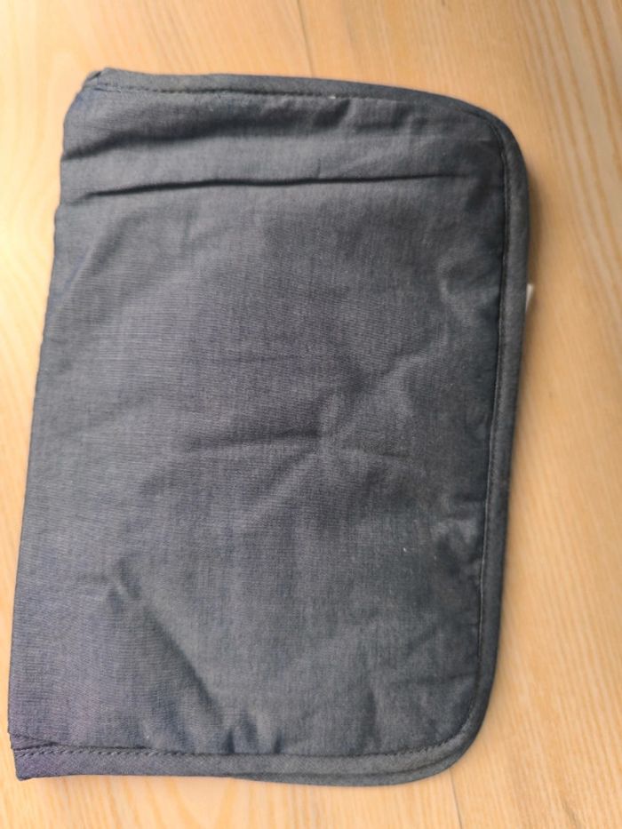 Protège carnet de santé - photo numéro 3
