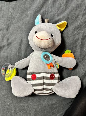 Peluche d’éveil
