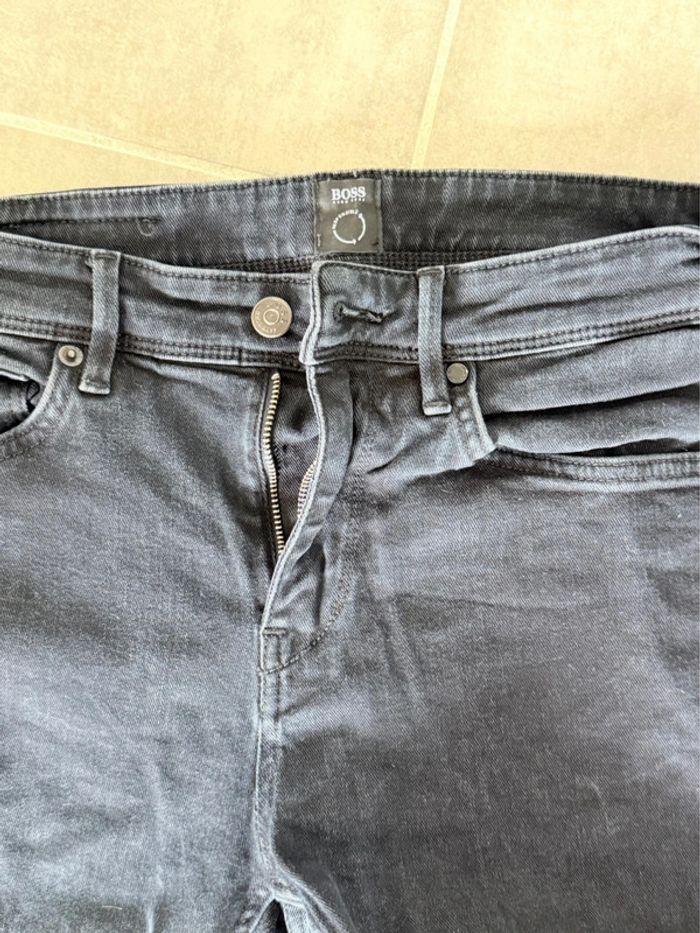 Jean Slim Hugo Boss 30/32 - photo numéro 2