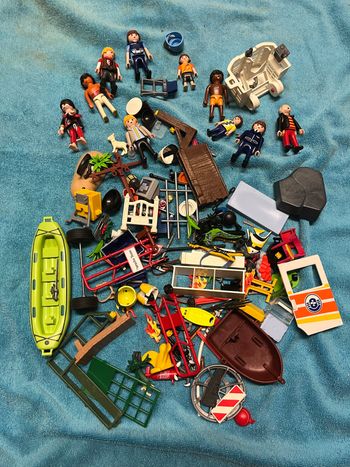 Gros lot de PLAYMOBIL divers en vrac à voir TBE
