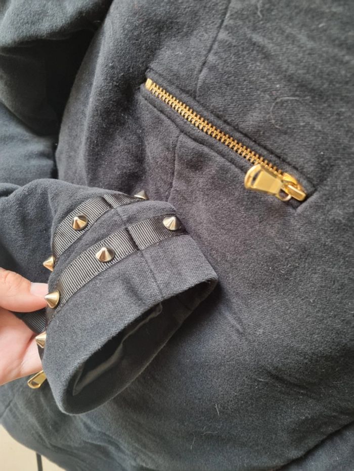 Veste noire et dorée - photo numéro 3