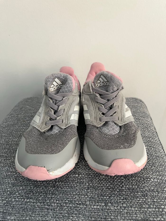 Baskets Adidas Pour Filles taille 31 1/3 - photo numéro 4