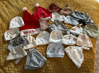 Lots bonnet bébé
