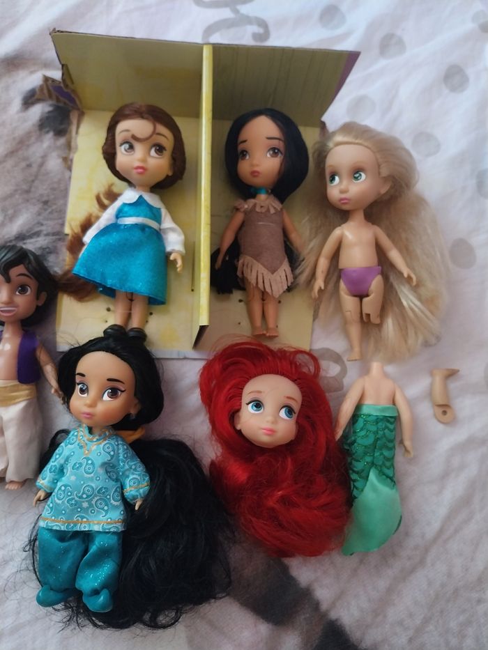 Lot 6 poupées miniatures Animators Princesses Disney Mini-Animators Aladdin Jasmine Pocahontas Belle Ariel Raiponce - photo numéro 3