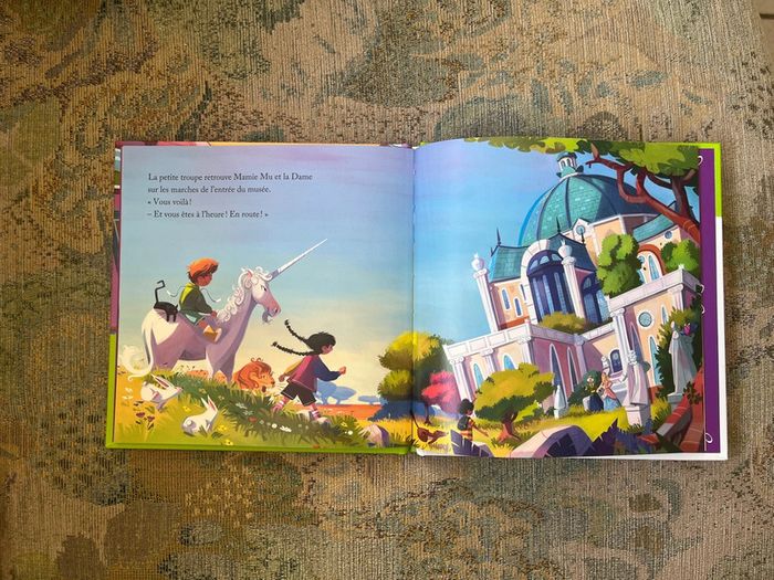 Livre Mac Donald la dame à la licorne - photo numéro 3