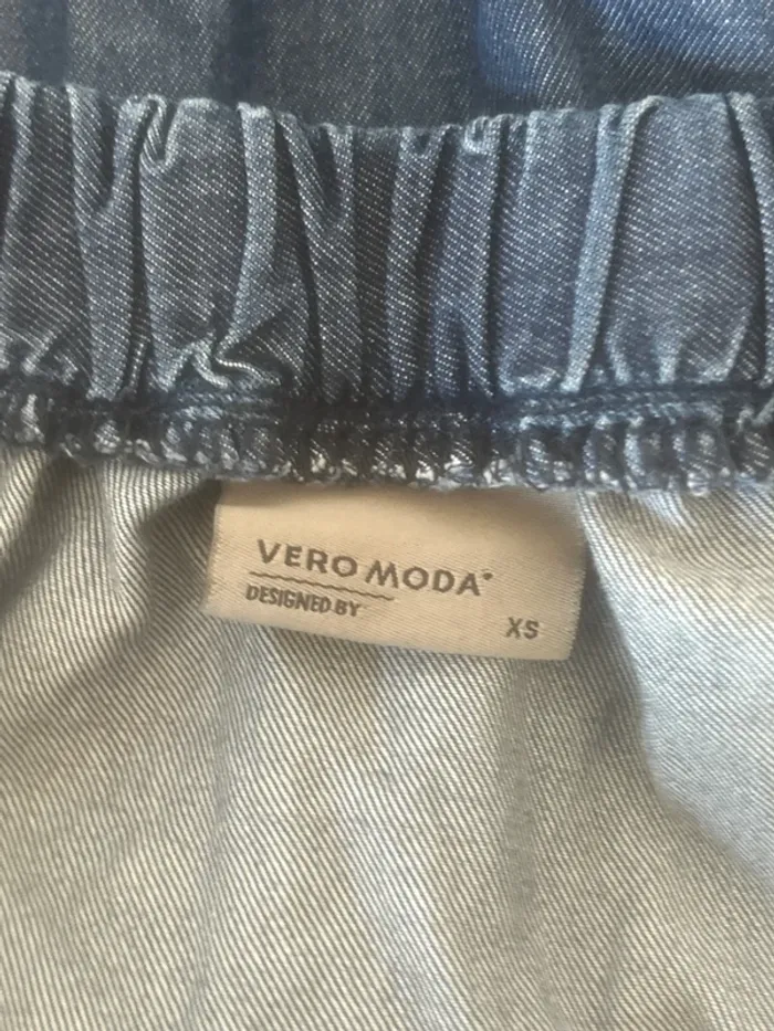 Haut épaule dénudée taille xs - photo numéro 3