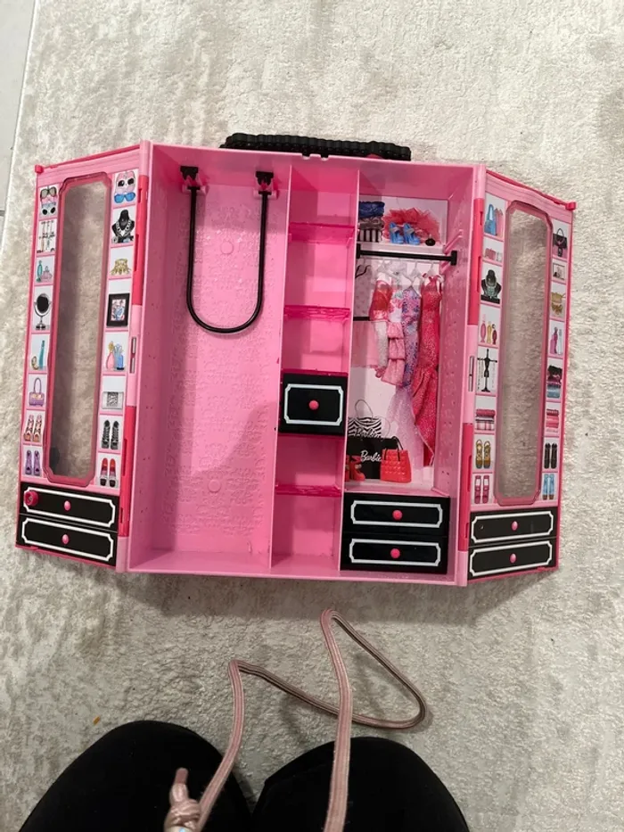 Joué fille et garçons dressing barbie rose - photo numéro 2