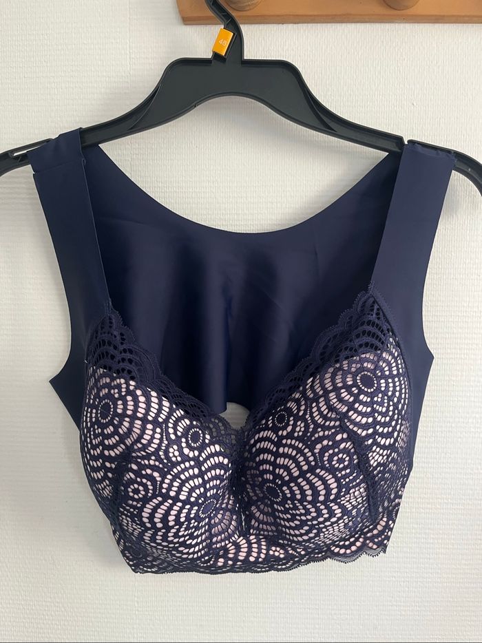 Brassière sans armature