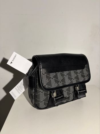Sacoche Lacoste