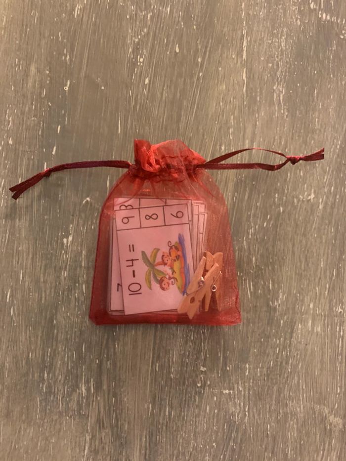 Cartes à pinces, apprendre les soustractions - photo numéro 5