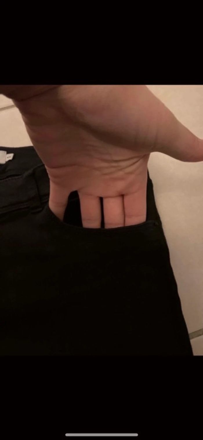 Pantalon noir - photo numéro 2
