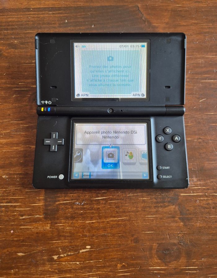 Console Nintendo dsi noire non fonctionelle