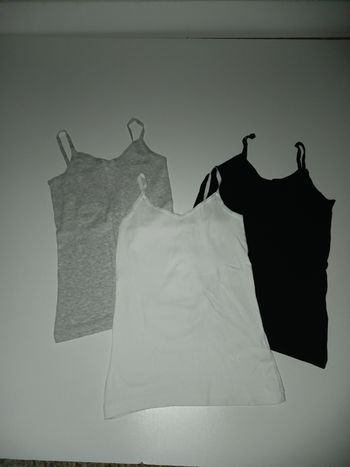 Lot 3 débardeurs fille 8-10 ans comme neuf