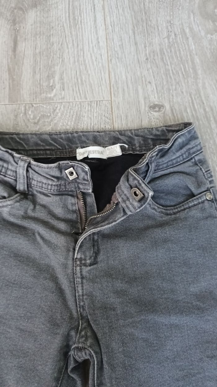 Jeans taille 8 ans - photo numéro 3