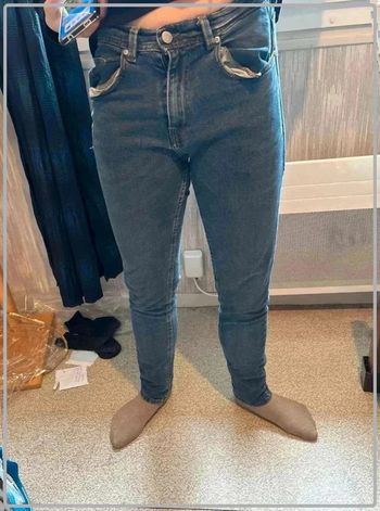 Jeans  taille  40 marque  Zara