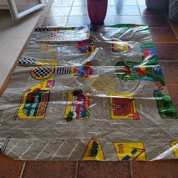 Tapis route village plastique 81 x 65 cm