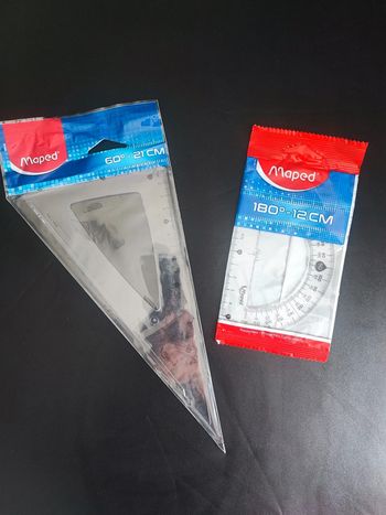 Équerre et rapporteur MAPED