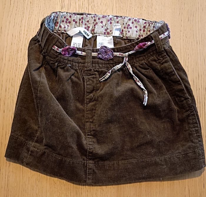 Lot : 3 jupes taille 4 ans - photo numéro 6