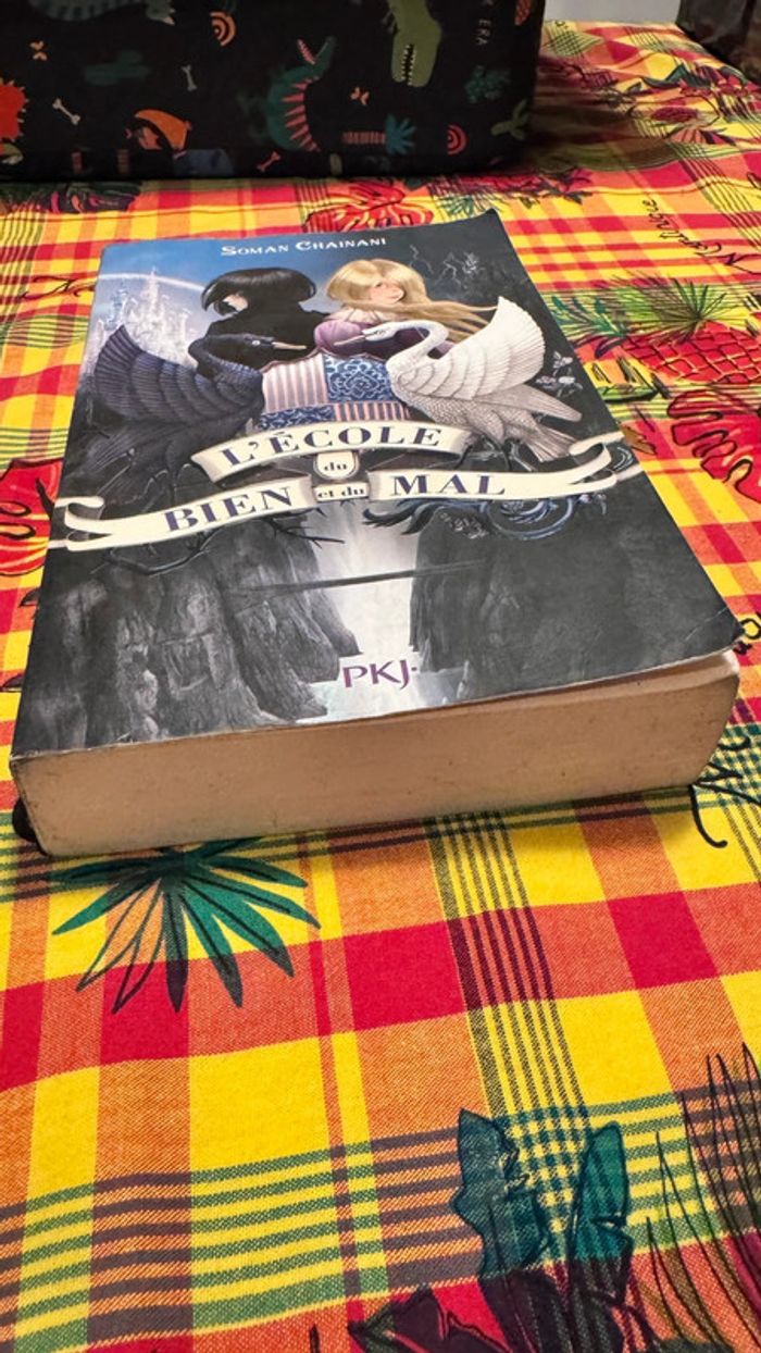 L’École du Bien et du Mal – Tome 1 – Soman Chainani – PKJ - photo numéro 2