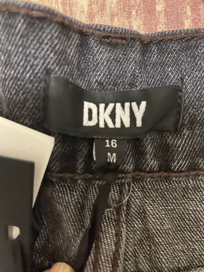 Jean neuf DKNY - photo numéro 3