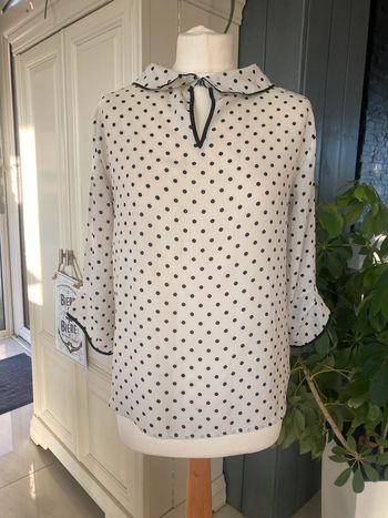 Chemisier blanc pois noirs