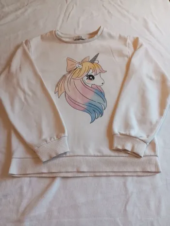 Pull de marque C&A et de taille 10ans