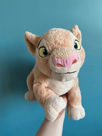 Peluche Nala grand format Disney
