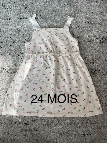Robe 24 mois