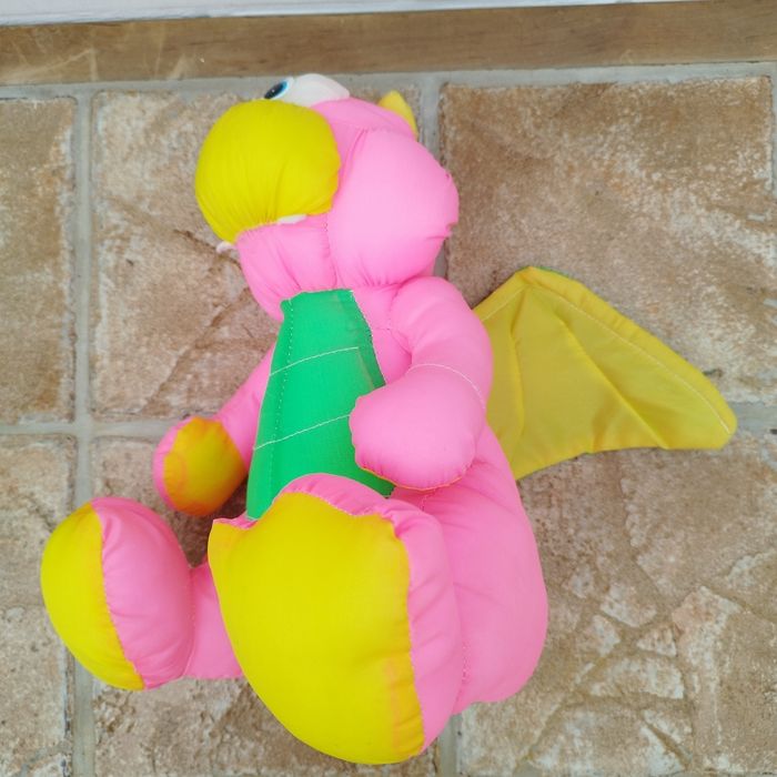 Peluche dinosaure rose vert jaune toile parachute - photo numéro 4