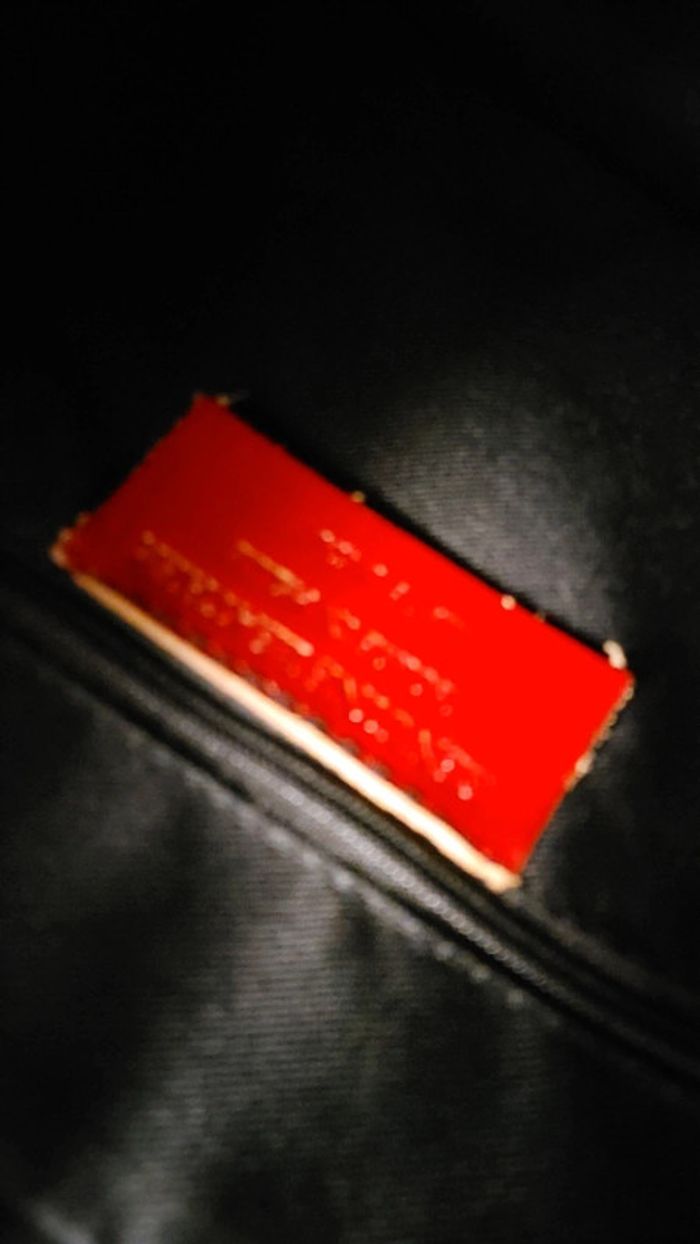 Sac à main rigide minimaliste en cuir et daim noir - photo numéro 8