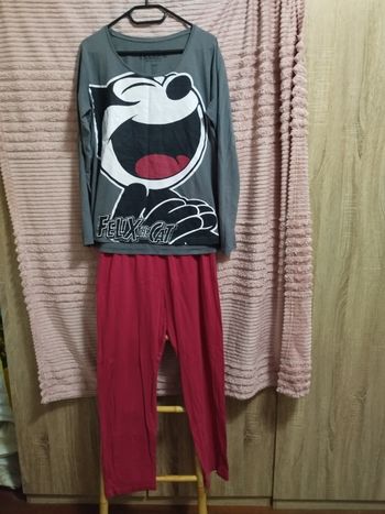 Ensemble pyjama rouge et gris