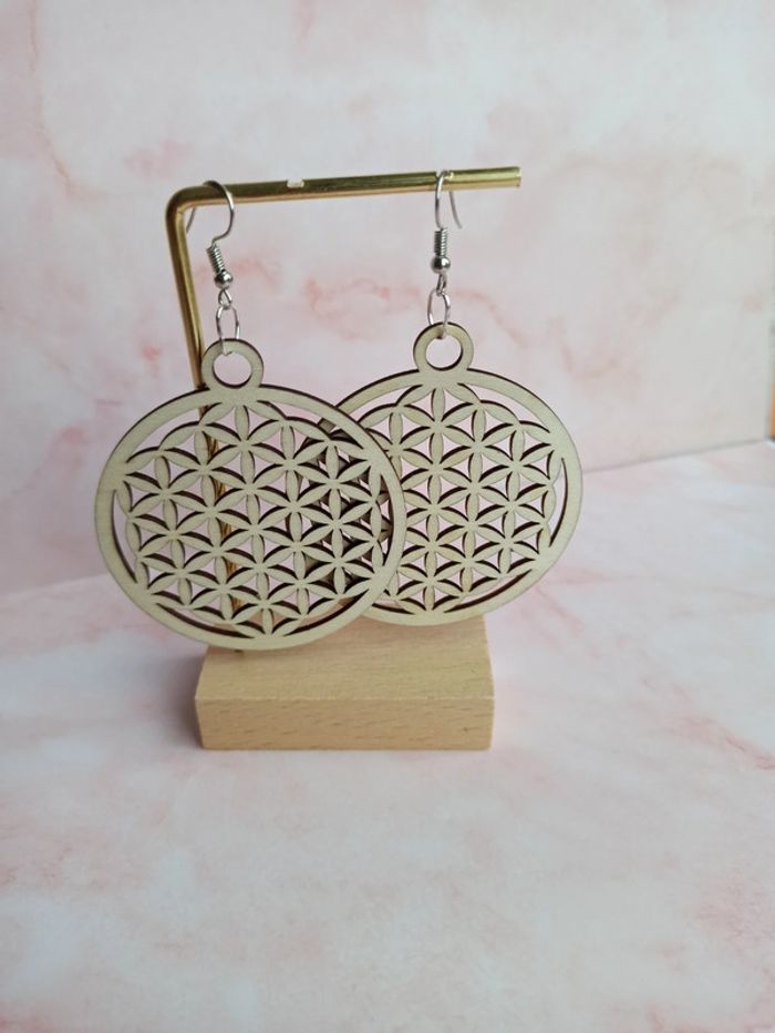 Boucles d'oreilles en bois - photo numéro 2