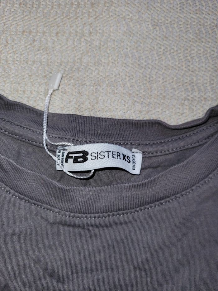 Lot tee-shirt tbe xs - photo numéro 4