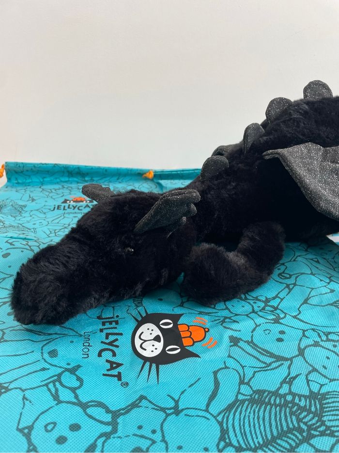 Enorme Jellycat ONYX DRAGON HUGUE 🖤 - photo numéro 5