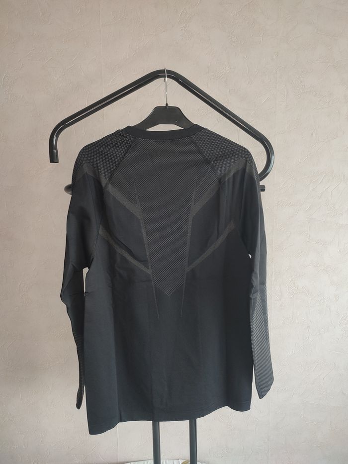 T-shirt manches longues Gymshark Onyx 5.0 - photo numéro 2