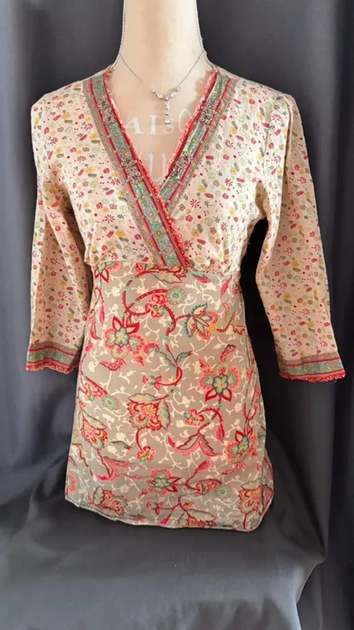 💕 top floral cintré manche 3/4 taille 36 s
