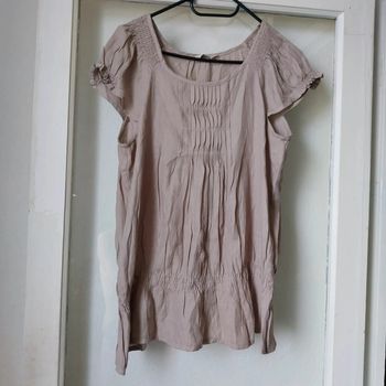 Magnifique blouse taille 42 neuve