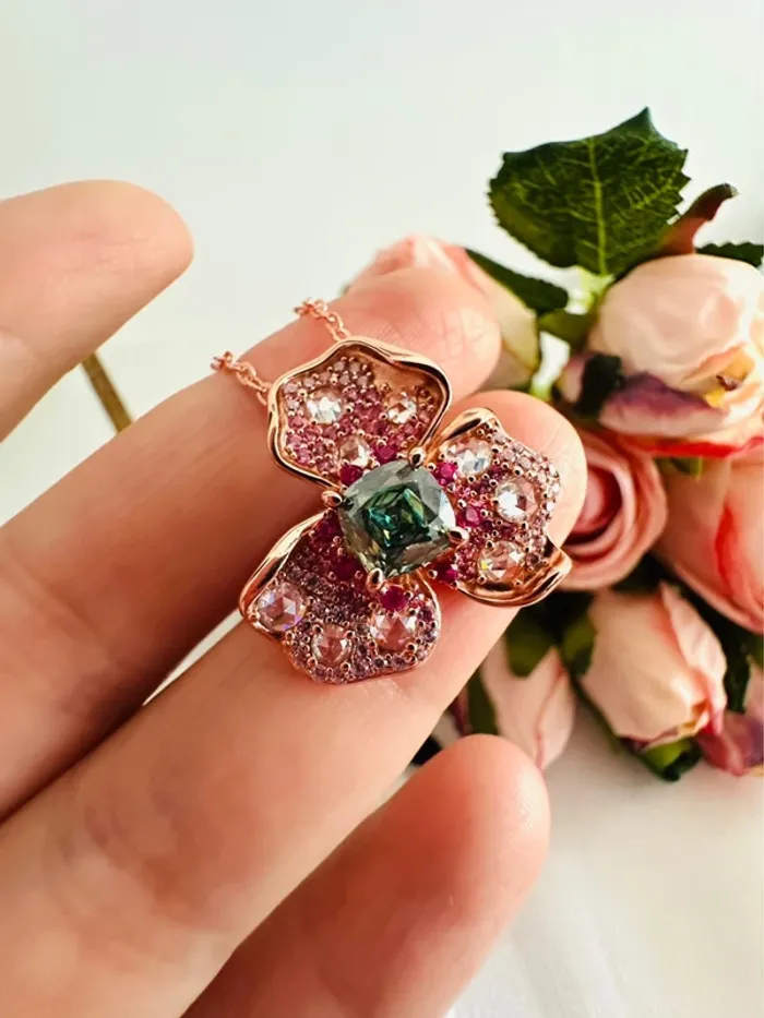 🌷Collier fleur cristal rose & vert – Élégance mystérieuse - photo numéro 9