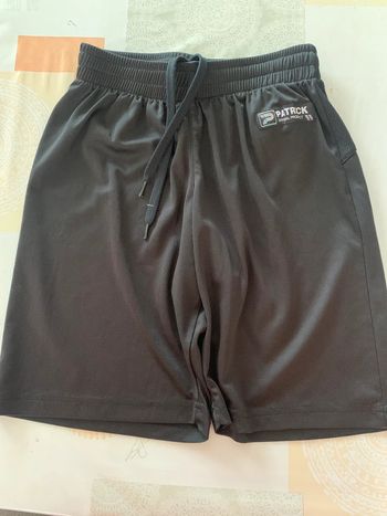 Short sport noir 2XS polyester sans repassage Patrick foot/tennis/running Taille 2XS