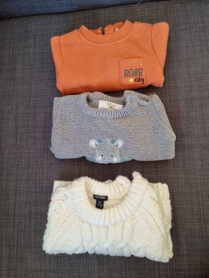 Lot pulls et gilets 3 mois