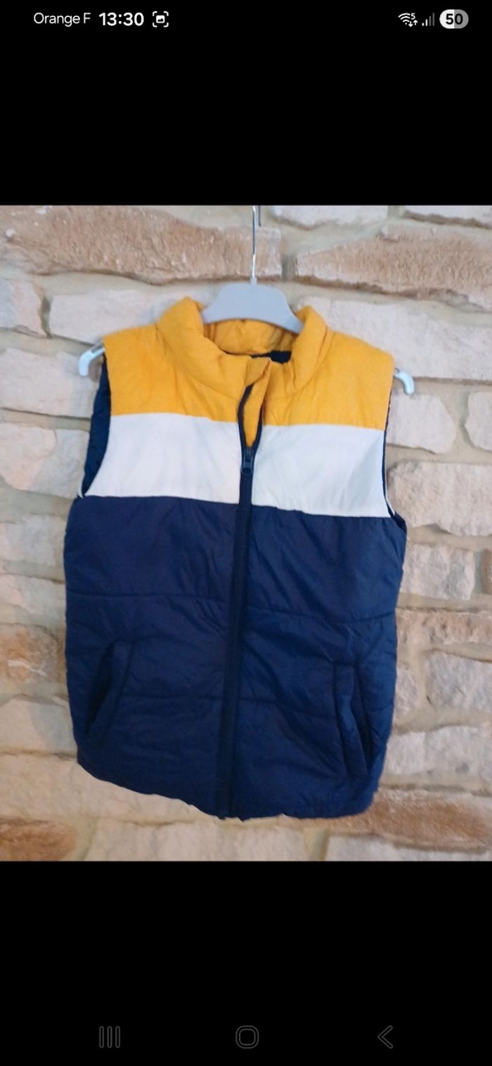 Doudoune légère sans manches taille 8 ans