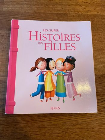 Livre Les super histoires des filles